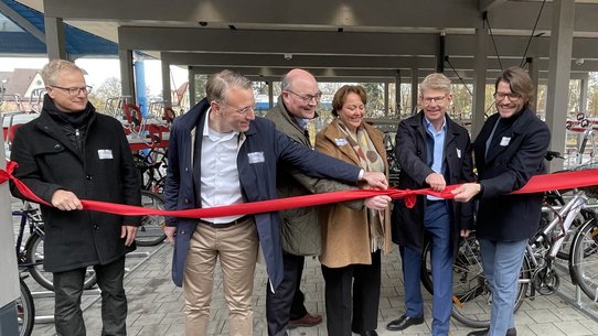 VBB-RadPark am S-Bahnhof Neuenhagen bei Berlin eröffnet