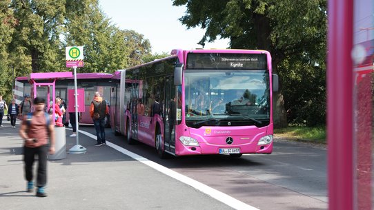 Schienenersatzverkehr auf der Hamburger Bahn wird angepasst