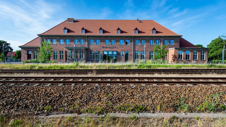 Freistellung von Bahnhofsgebäuden
