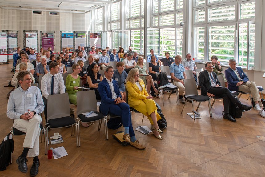 Das Publikum bei der Jubiläumsveranstaltung der KSB in Potsdam Das Publikum bei der Jubiläumsveranstaltung der KSB in Potsdam